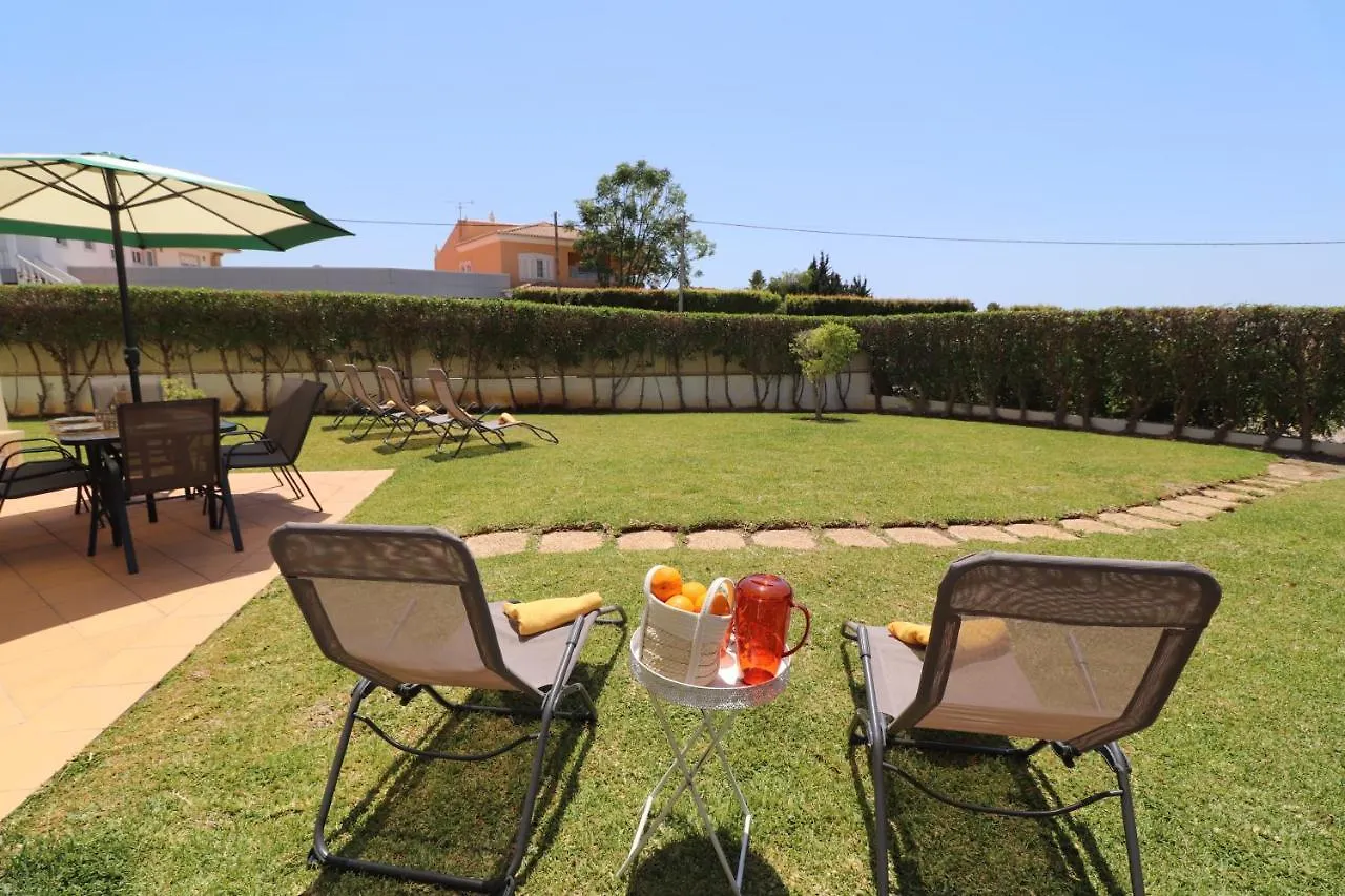 3-Bed Townhouse With Pool In Albufeira Balaia别墅