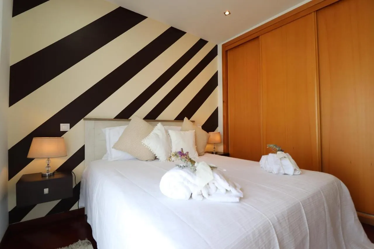 3-Bed Townhouse With Pool In Albufeira Balaia别墅