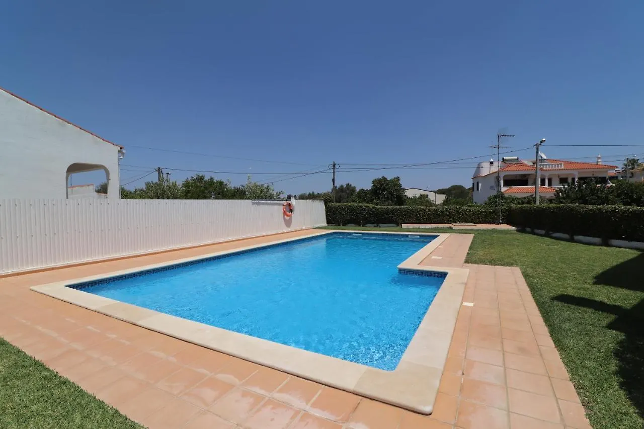3-Bed Townhouse With Pool In Albufeira Balaia别墅 0*,  葡萄牙